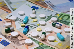 Durch Anwendungsbeobachtungen (AWB) wird oft einfach nur die  Verschreibung teurerer Medikamente gefördert ...