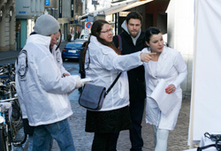 28.01.2013, Basel: AG STG – Aktion: Menschenversuch (Fotoquelle: Julienne Wenger)